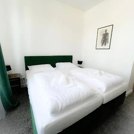 Easy Apartment