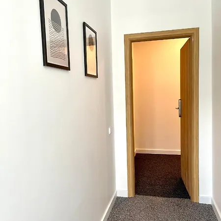 Easy Apartment